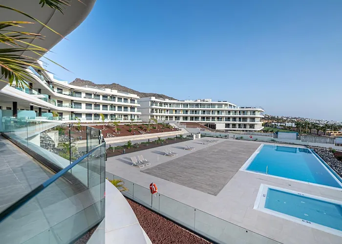 Апартаменты Serenity Deluxe - Pool & Terrace