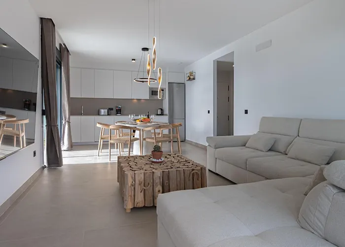 Serenity Deluxe - Pool & Terrace Апартаменты *