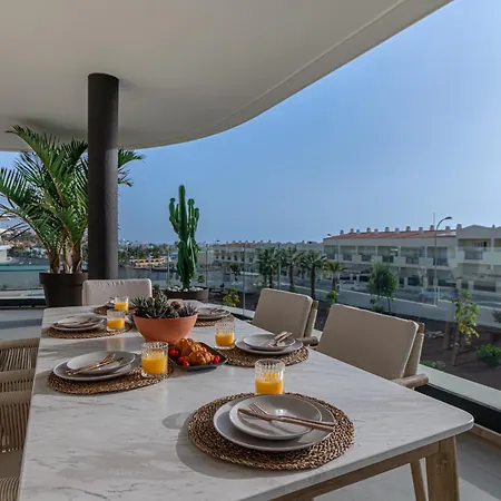 Serenity Deluxe - Pool & Terrace Appartement *