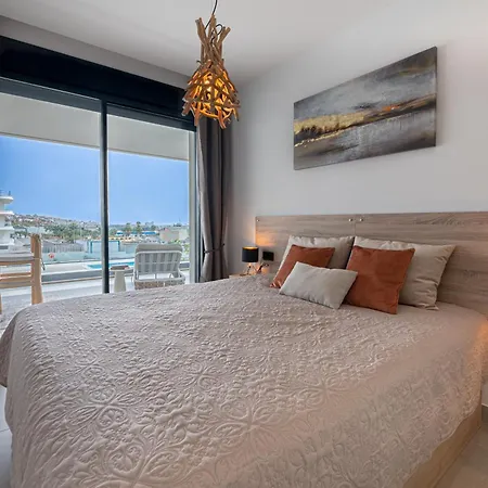 Serenity Deluxe - Pool & Terrace Apartment Costa Adeje (Tenerife)