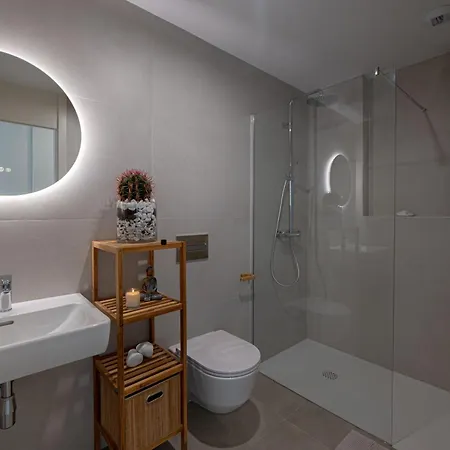 Serenity Deluxe - Pool & Terrace * 阿德耶