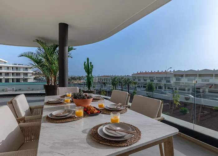 Serenity Deluxe - Pool & Terrace Apartamento *